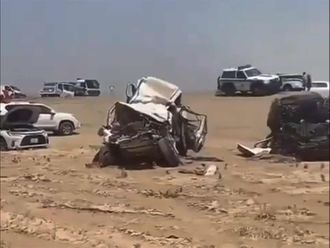 Video: 4 killed and 19 injured in car pile-up in Saudi Arabia