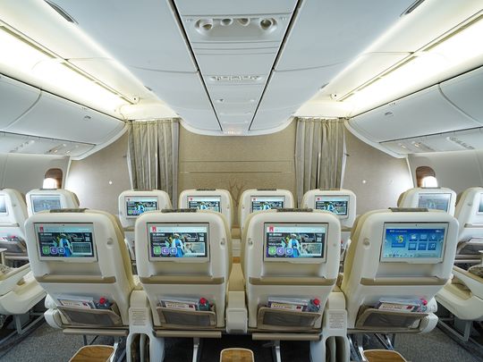 Stock-Emirates-777