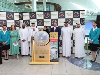 Group of 10 win $1 million in Dubai Duty Free draw