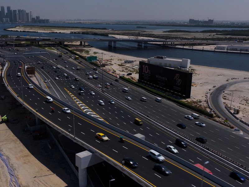 RTA Achieves Completion of Al Khail Road-Zaabeel Area-1729502507013