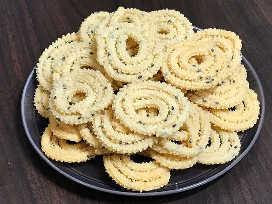 Easy homemade chakli or murukku