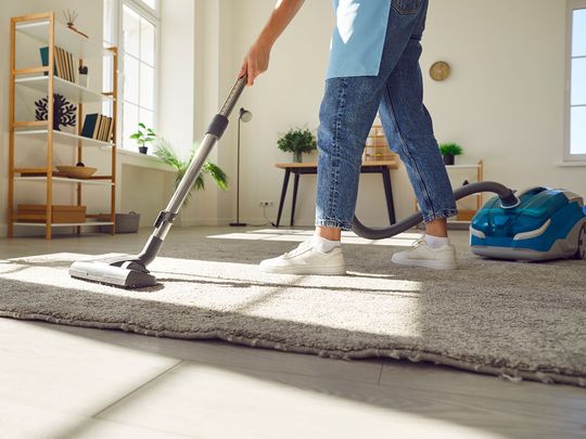 vacuum carpet