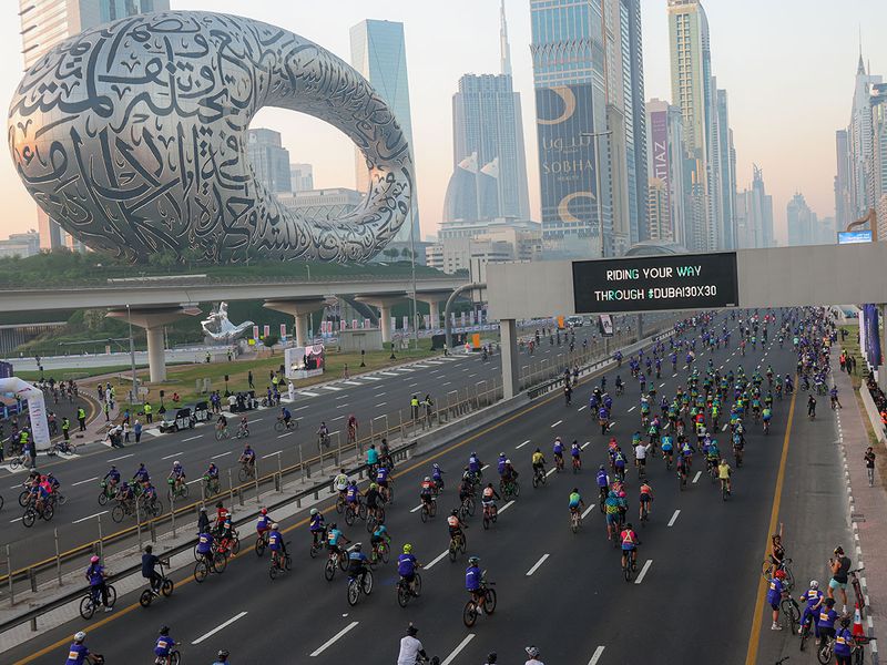 Photos: Cyclists pedal through Dubai's iconic skyline in Dubai Ride ...