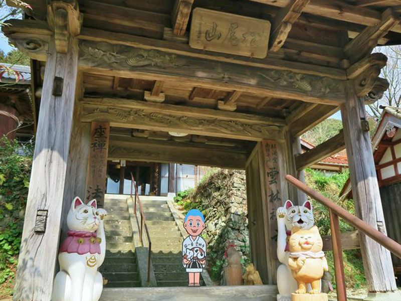 Unrinji Cat Temple Japan