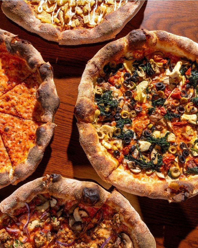 Experience the deliciousness of Pitfire Pizza’s 'Thanksgiving on a Slice'!