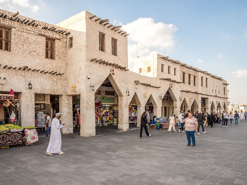 SU_241122_Thrill&Chill Travel_Qatar_Souq Waqif market_web