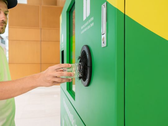 reverse vending machine