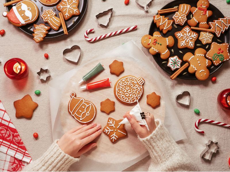 Check out Juan Valdez Café's Gingerbread Cookie Decorating Workshop on December 21..