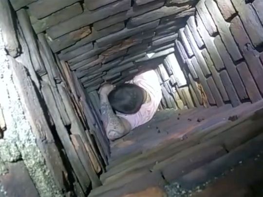 Viral Video: Man Gets Stuck In Chimney After Fleeing Police | Americas ...