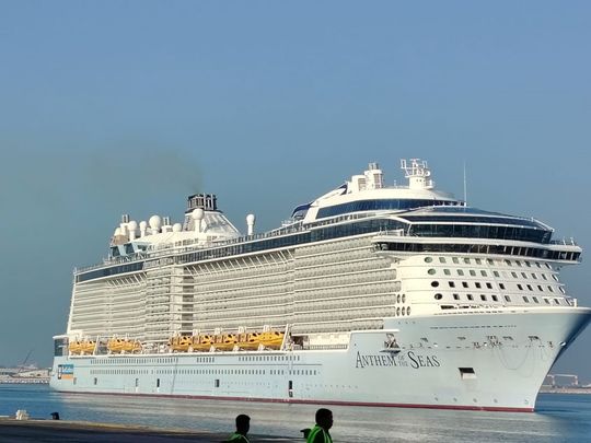 a-cruise-ship-arriving-in-dubai-1734355213378